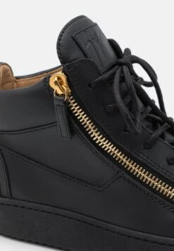 Giuseppe Zanotti Mid Top - High-Top Trainers - Black -Stock X 0159185bcba04168992a4d7e32635d4f