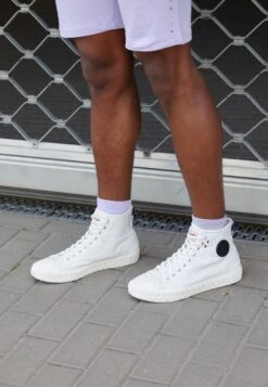 Palladium Mid Unisex - High-Top Trainers - Star White -Stock X 01a230d3a863495cb3ba29b03d0e16b0