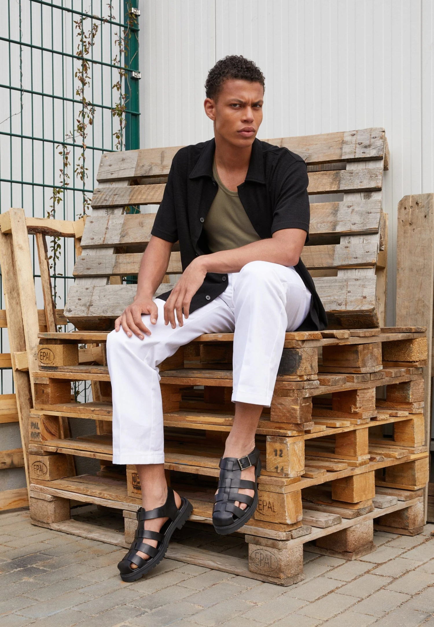 Benjamin- Sandals - Black 5 Benjamin- Sandals - Black - Image 3