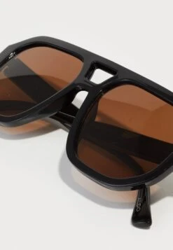 Aldo ELAURIEN UNISEX - Sunglasses - Black -Stock X 02f08ab61bd04a2f9781ce6a8d659dc0