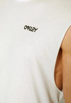 Oakley Classic Sleeveless - Pyjama Top - White -Stock X 030b5c3a987d4a19ad9c12089f139745