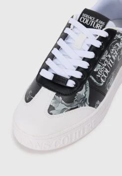 Versace Jeans Couture FONDO COURT - Trainers - Black -Stock X 03977ae77f194202af4c6fc7c24f0aaf