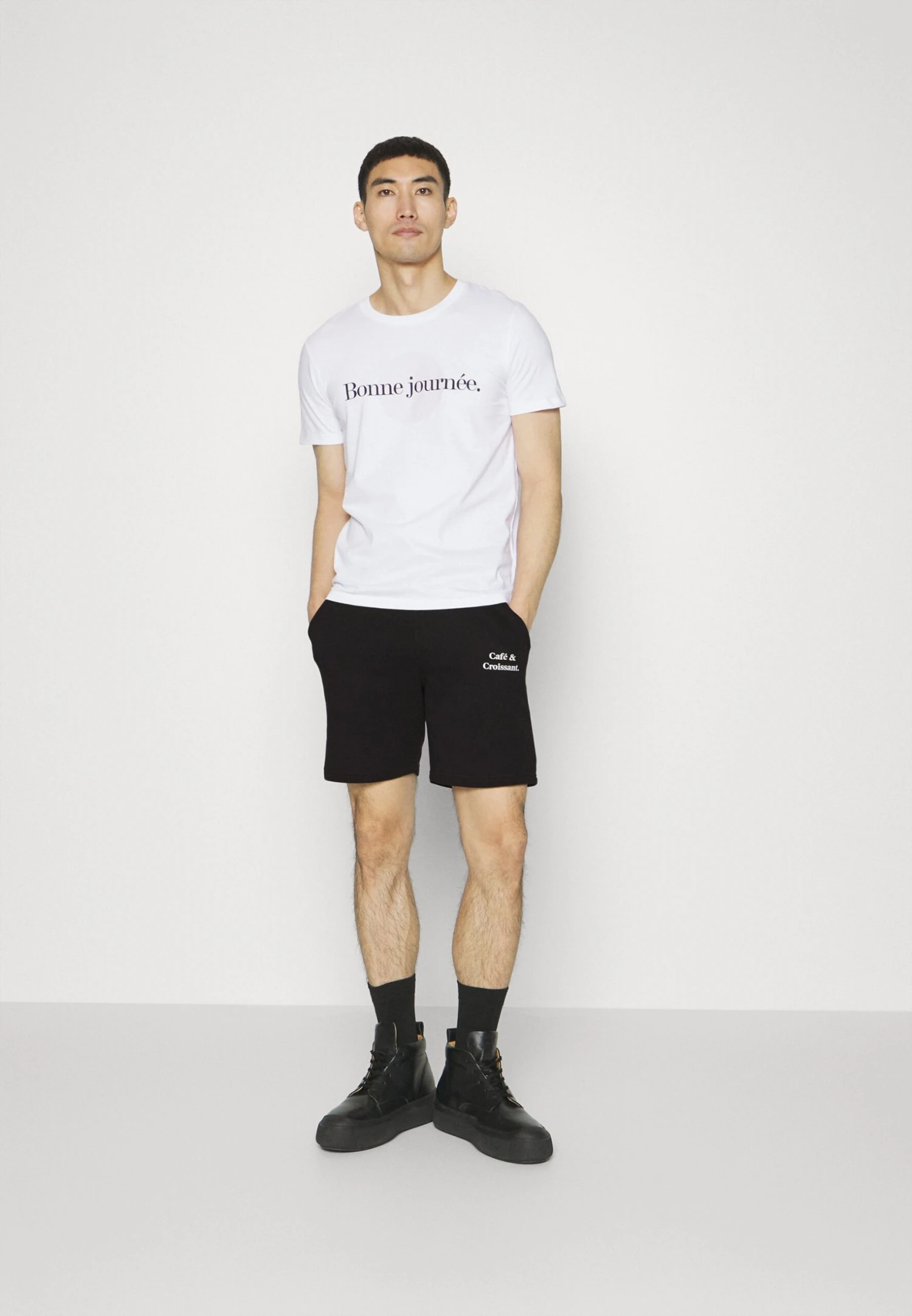 Café Croissant Unisex - Shorts - Black 4 Café Croissant Unisex - Shorts - Black - Image 2