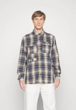 Revolution Multi Pocket Shirt - Shirt - Navy 13 Revolution Multi Pocket Shirt - Shirt - Navy -Stock X 04a6624d8876467e9d05430b4d6f5aa0