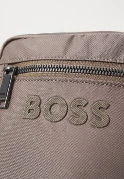 Boss CATCH ZIP - Cross Body Bag - Open Green 10 Boss CATCH ZIP - Cross Body Bag - Open Green -Stock X 05169435fc73407dae4fabdce1bafc0c