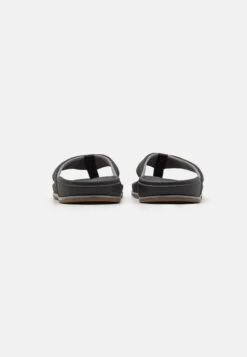 Reef CUSHION BONZER - T-bar Sandals - Black -Stock X 0647ee113ef643a9b103e9ae9746bab4