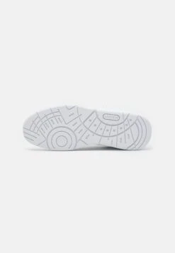 Lacoste T-Clip - Trainers - White -Stock X 066334adbfc44bfc8010369d67b62753
