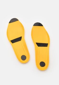 SALEWA Ms Alp Trainer 2 Mid Gtx - Hiking Shoes - Black -Stock X 073b21eab6014f4a901e5b3c5a17e3bd