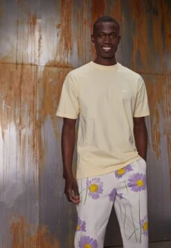 Obey Clothing Obey Bold- Basic T-Shirt - Butter