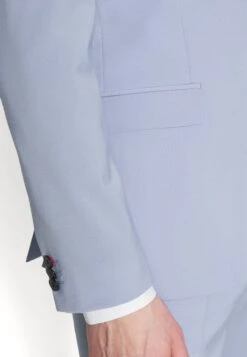 Hugo Arti Hesten Set - Suit -Stock X 08613cfc56a749aaa80e5bee2ce5a23d