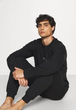 Structure Jogger - Pyjama Bottoms - Black -Stock X 08dd61e1d1064b6ea50196586bebfb80