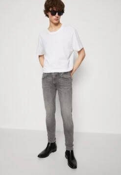 Jack & Jones Jjiliam Jjoriginal- Jeans Skinny Fit - Grey Denim -Stock X 097bde6ffe7541b1b1dcf7f5e280b543