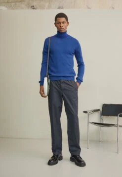 J.Lindeberg Turtleneck - Jumper - Navy Peony -Stock X 0a31118a7b5146f58b86c4aa3d1b345f