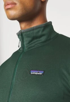 Patagonia R1 Daily Zip Neck - Fleece Jumper - Northern Green -Stock X 0a3cdadff0b948a390802afd85b9b346