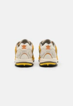 Adidas Originals Shadowturf Unisex - Trainers - Cream White/Hazy Beige/Legacy Gold -Stock X 0aa6475c9f684ebfab0a38be640fa0d4