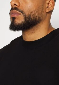 Plus Bold Logo Colorblock Tee - Print T-Shirt - Black -Stock X 0b720ed54c5a41b4826cd118a206acf7