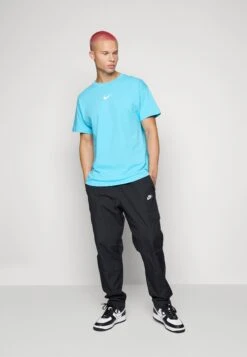 Nike Sportswear Tee - Print T-Shirt - Baltic Blue -Stock X 0bfe7addb19a46c8875dadb46472ef07