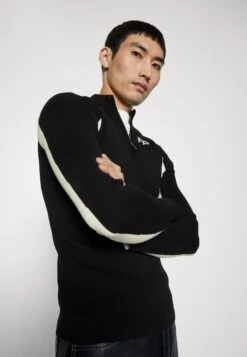 Filling Pieces Turtle Neck Zip - Jumper - Black -Stock X 0d6960505fbf4b68b2088dd31d082906