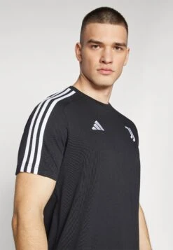 ADIDAS PERFORMANCE JUVENTUS DNA T-SHIRT - Club Wear - Black -Stock X 0e50376706934a749b90729752d233d9
