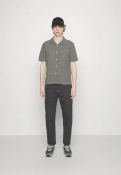 Lee Resort - Shirt - Washed Black -Stock X 0e7a269365ea48b5be440e18ffadd5ab