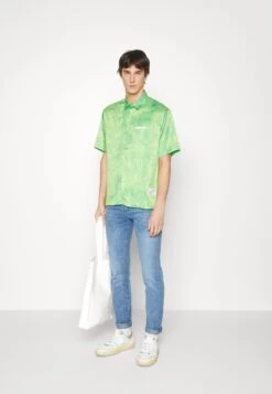 Shirt Liquid Rem - Shirt - Green -Stock X 10250612b83b4249aa96cf24a95b490f