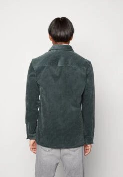 SAMSØE SAMSØE Waltones Overshirt- Light Jacket - Urban Chic 10 SAMSØE SAMSØE Waltones Overshirt- Light Jacket - Urban Chic -Stock X 105d916ddad14480a429162557d9c07c