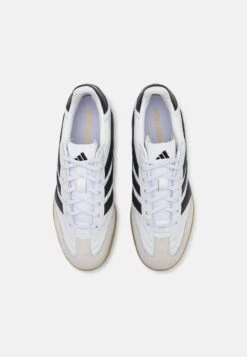 ADIDAS PERFORMANCE PREDATOR FREESTYLE INDOOR - Indoor Football Boots - Footwear White/core Black/gold Metallic -Stock X 10849f1ca84c4bf9bb07c9769b8dc01b
