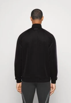 Venum Club Evo Jacket - Training Jacket - Black -Stock X 10e0e19686844301a43fe93de693a5d1