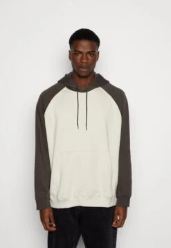 WEEKDAY Oversized Raglan Hoodie - Sweatshirt - Grey Dark