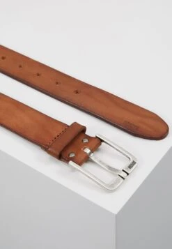 DRYKORN Ranson - Belt - Cognac -Stock X 12bf75be6e494176addd78ca09f444ee