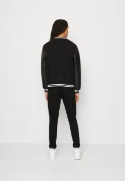 BRAVE SOUL Edan - Bomber Jacket - Black/Black -Stock X 12fbb27333014fb9977836cd51a42ec3