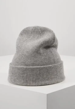 SAMSØE SAMSØE The Beanie Unisex - Beanie - Grey -Stock X 13c78167391f403bbf791b6dbde3f115