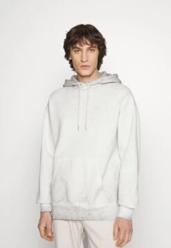 Han Kjøbenhavn Bulky Hoodie - Sweatshirt - Black Bleached -Stock X 13d51f9cfc7444ebbb0b129710248b84