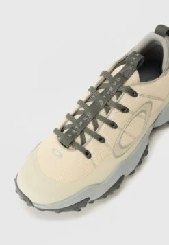 Oakley EDGE FLEX - Golf Shoes (without Spikes) - Mist/cement 17 Oakley EDGE FLEX - Golf Shoes (without Spikes) - Mist/cement -Stock X 1408f8db6ef74025a5cb15300f70c8d3