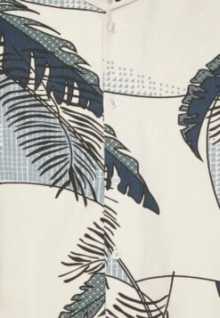 BDG Urban Outfitters Leaf- Shirt - Ecru -Stock X 144e9e6a9f224c44a934c26d12d88ade