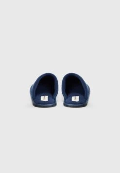 Calvin Klein HOTEL - Slippers - Moonlit Ocean -Stock X 1495591901444655b0ebccfa109643cf