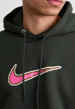 Nike Sportswear NEO VARSITY - Sweatshirt - Sequoia -Stock X 156640d3941b4a5f95d7f22529d6977d