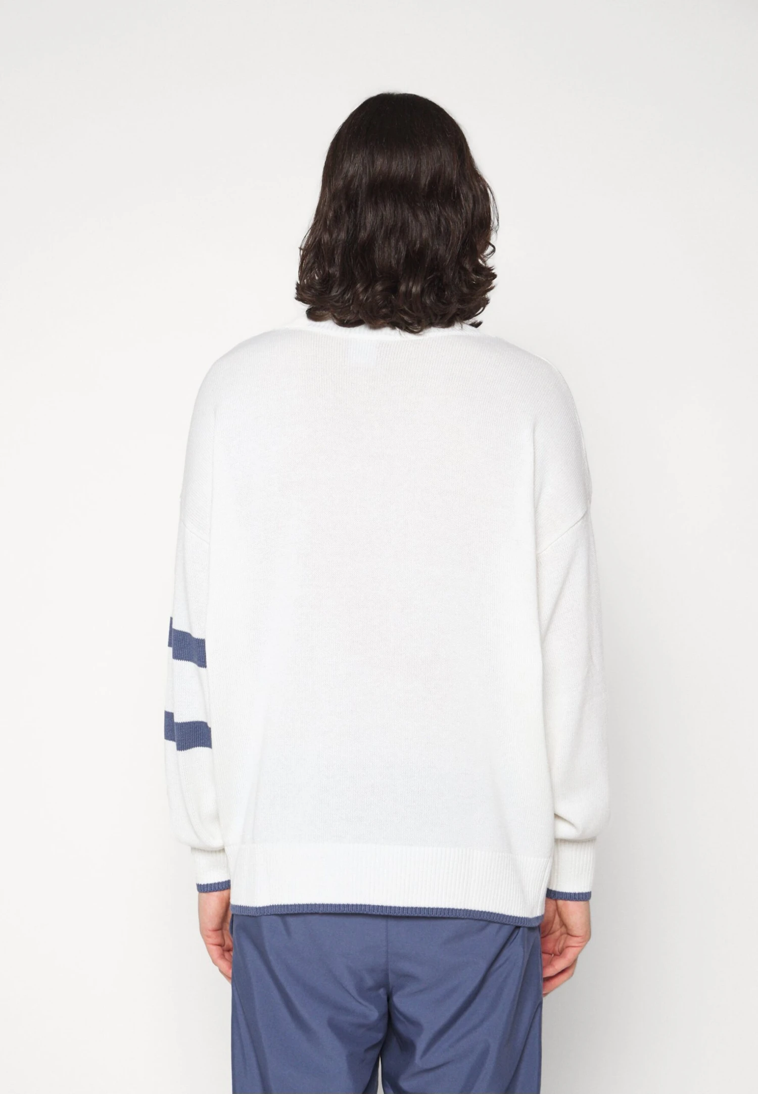 Nike Sportswear Nike Trend Sweater - Jumper - Off-White 6 Nike Sportswear Nike Trend Sweater - Jumper - Off-White - Image 4