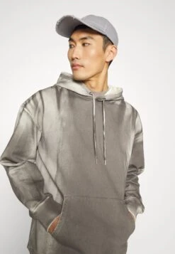 Han Kjøbenhavn Bulky Hoodie - Sweatshirt - Black -Stock X 1706bd0fa9e04c2c88828188fa42fce1