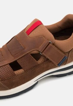 Lloyd ELRADO - Trainers - Brown -Stock X 17358368ef8b42299a5f6be987656272