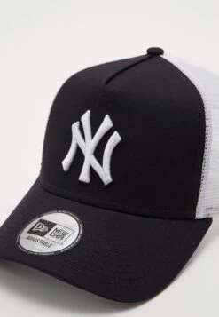 NEW ERA Clean Trucker Neyyan - Cap - Navy/White -Stock X 19a5f3a6b6d245ed87ca3d967be50a85