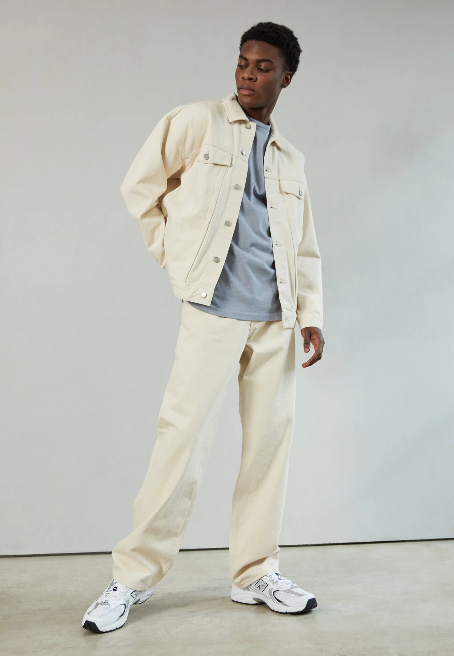 Dr. Denim Omar - Relaxed Fit Jeans - Ecru 4 Dr. Denim Omar - Relaxed Fit Jeans - Ecru - Image 2