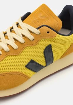 Veja RIO BRANCO - Trainers - Tonic/black/moutarde -Stock X 1b7bcbd176a441f7b25709358a1bd71d