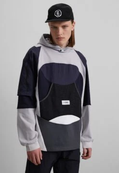 Boomerang Hoodie - Sweatshirt - Blue Remix