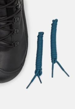 Keen Pyrenees - Hiking Shoes - Black/Legion Blue -Stock X 1c8a82f88d584507a798d44c7727e1b5