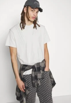 Jaded London Tyre- Print T-Shirt - White -Stock X 1ccd76cba3e540fab83d4e0df8adebfd