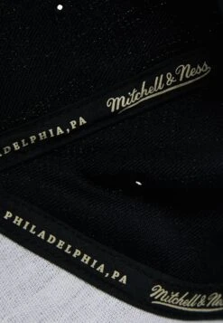 Mitchell & Ness Nba Chicago Bulls Back To Back Champs Snapback - Cap - Black -Stock X 1ce541eab7424169b0c1ee3b8c07ab42