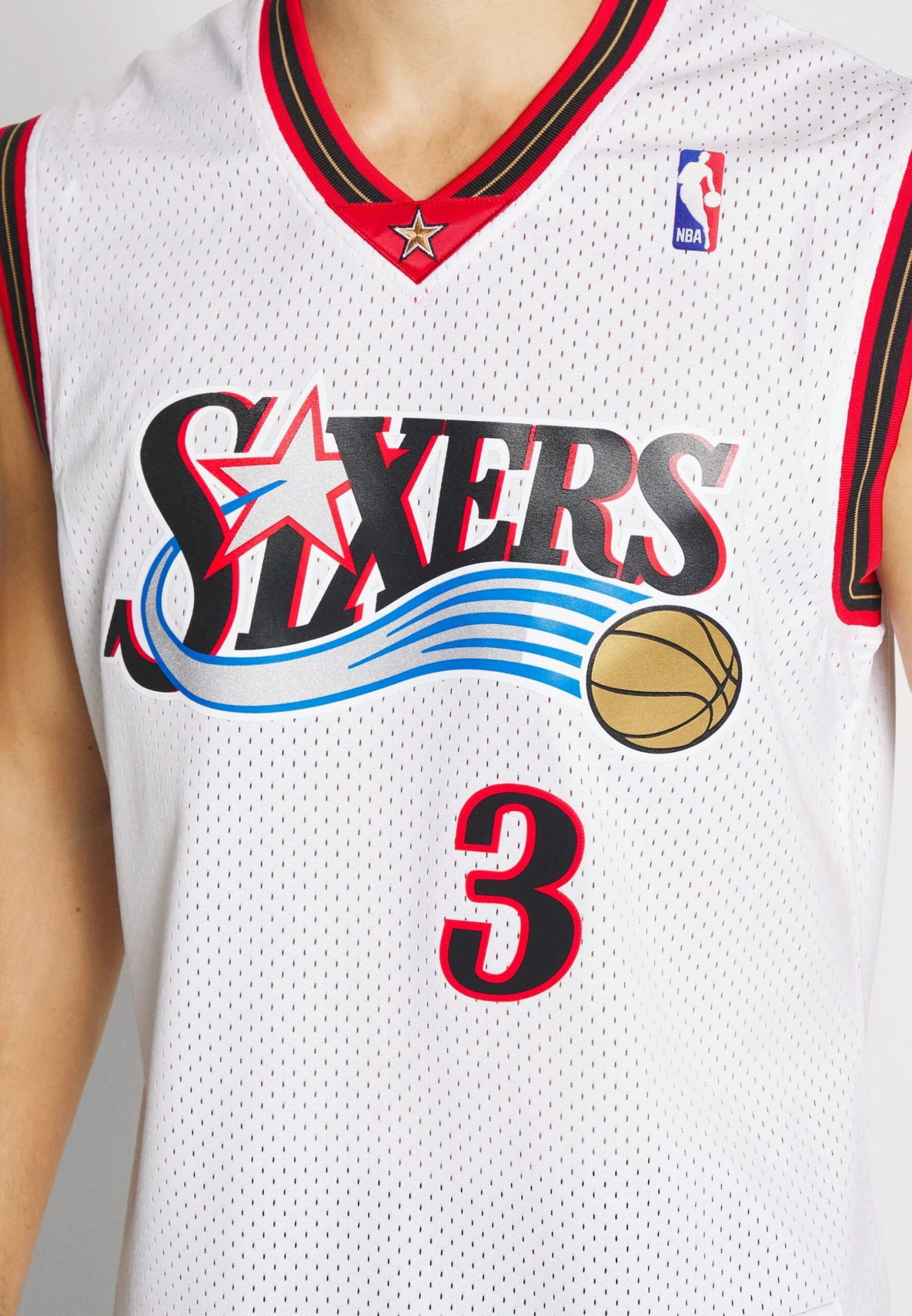 Mitchell & Ness Nba Allen Iverson Philadelphia 76Ers Swingman Home - Club Wear - White 8 Mitchell & Ness Nba Allen Iverson Philadelphia 76Ers Swingman Home - Club Wear - White - Image 6