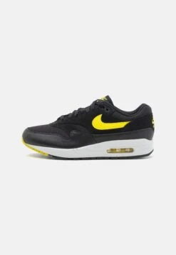 Nike Sportswear AIR MAX 1 - Trainers - Vast Grey/light Crimson/black -Stock X 1d923010915e4a6e920c72293b670070