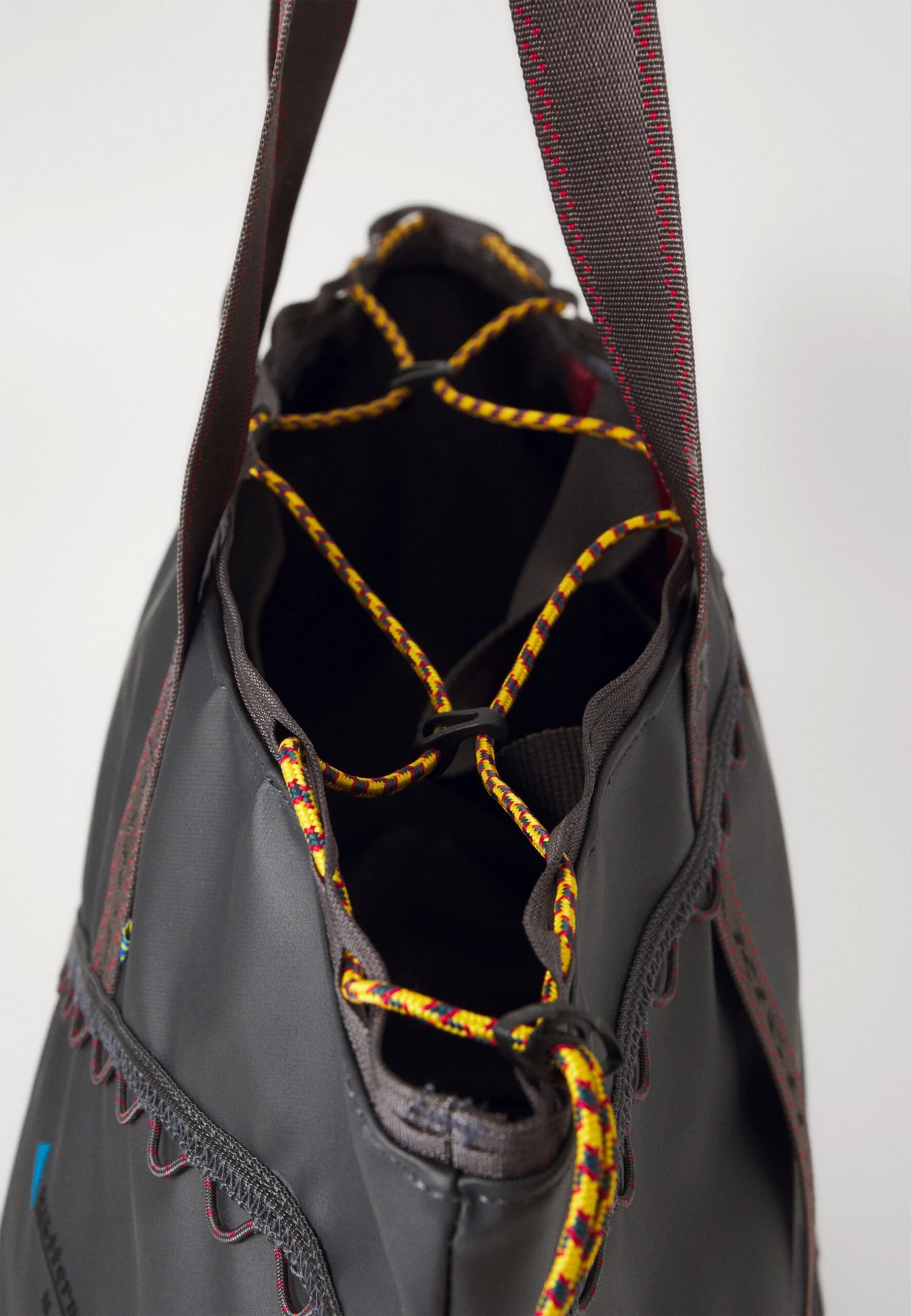 Klättermusen ELJUDNER BAG 25L UNISEX - Sports Bag - Raven 6 Klättermusen ELJUDNER BAG 25L UNISEX - Sports Bag - Raven - Image 4